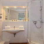 Metropol, Whg 189, Seeseite 8og *